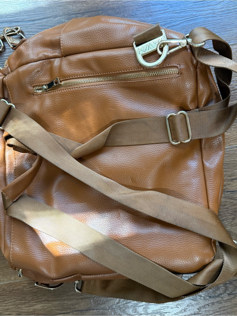 FAWN Leather Diaper bag, Baby Bag with Adjustable Strap. *top zipper broken